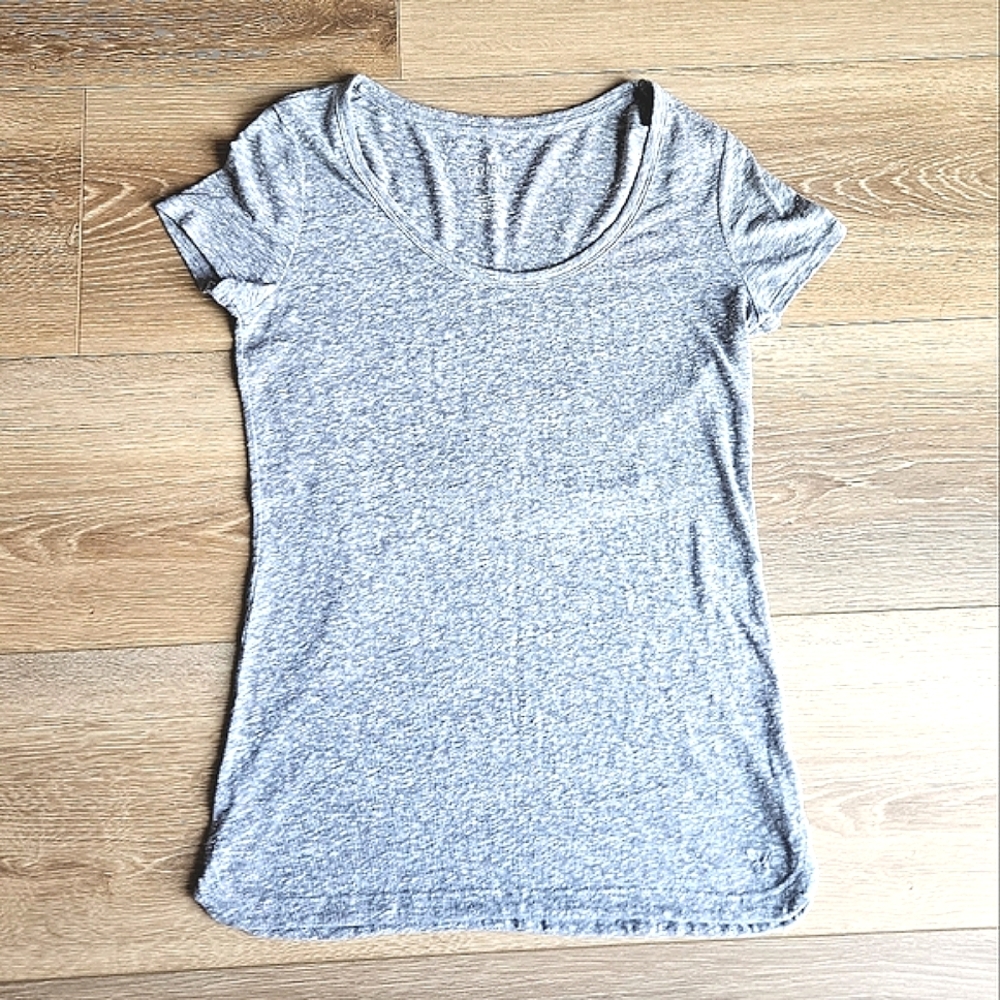 Women's Light Gray American Eagle Scoop Neck Short Sleeve Tee Shirt | Medium